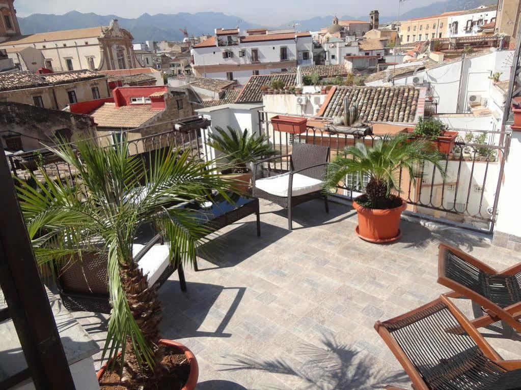 לינה וארוחת בוקר פלרמו La Terrazza Sul Centro מראה חיצוני תמונה