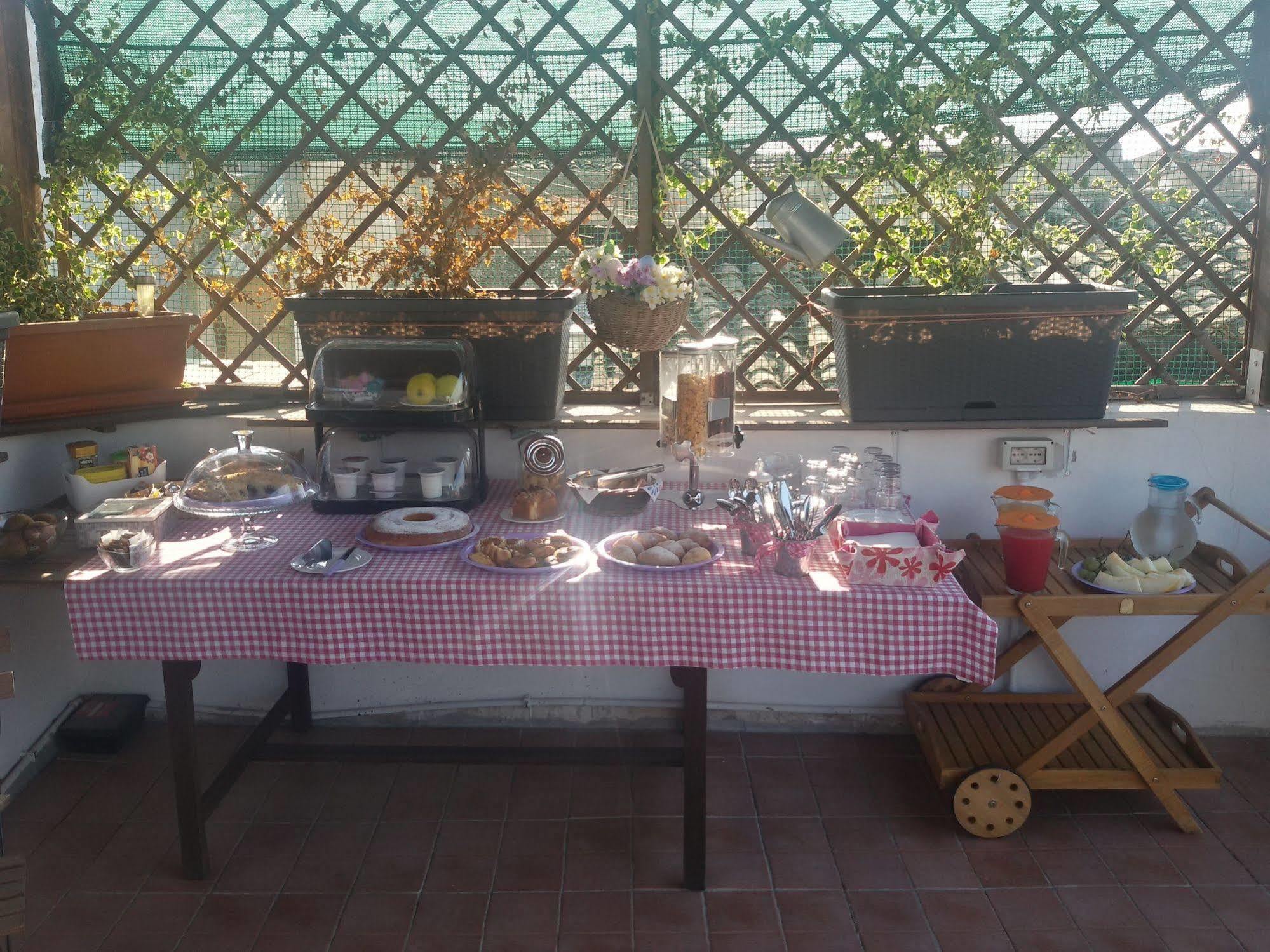 לינה וארוחת בוקר פלרמו La Terrazza Sul Centro מראה חיצוני תמונה